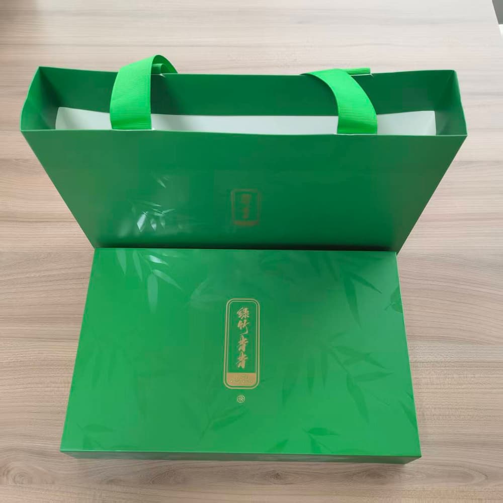 Flip top tea gift box set with handbag